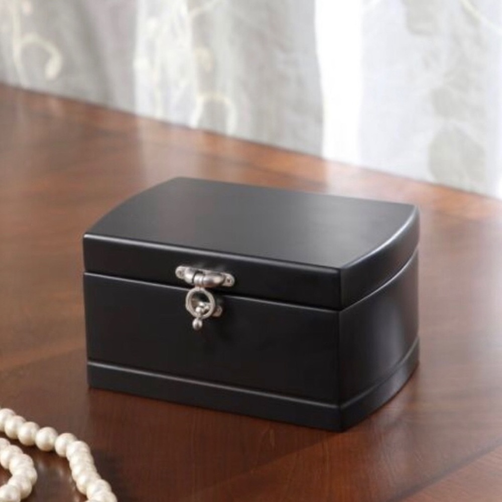 Black Jewelry Box